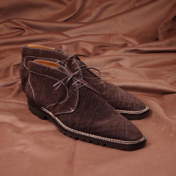 Men's classic brown handmade leather chukka boots