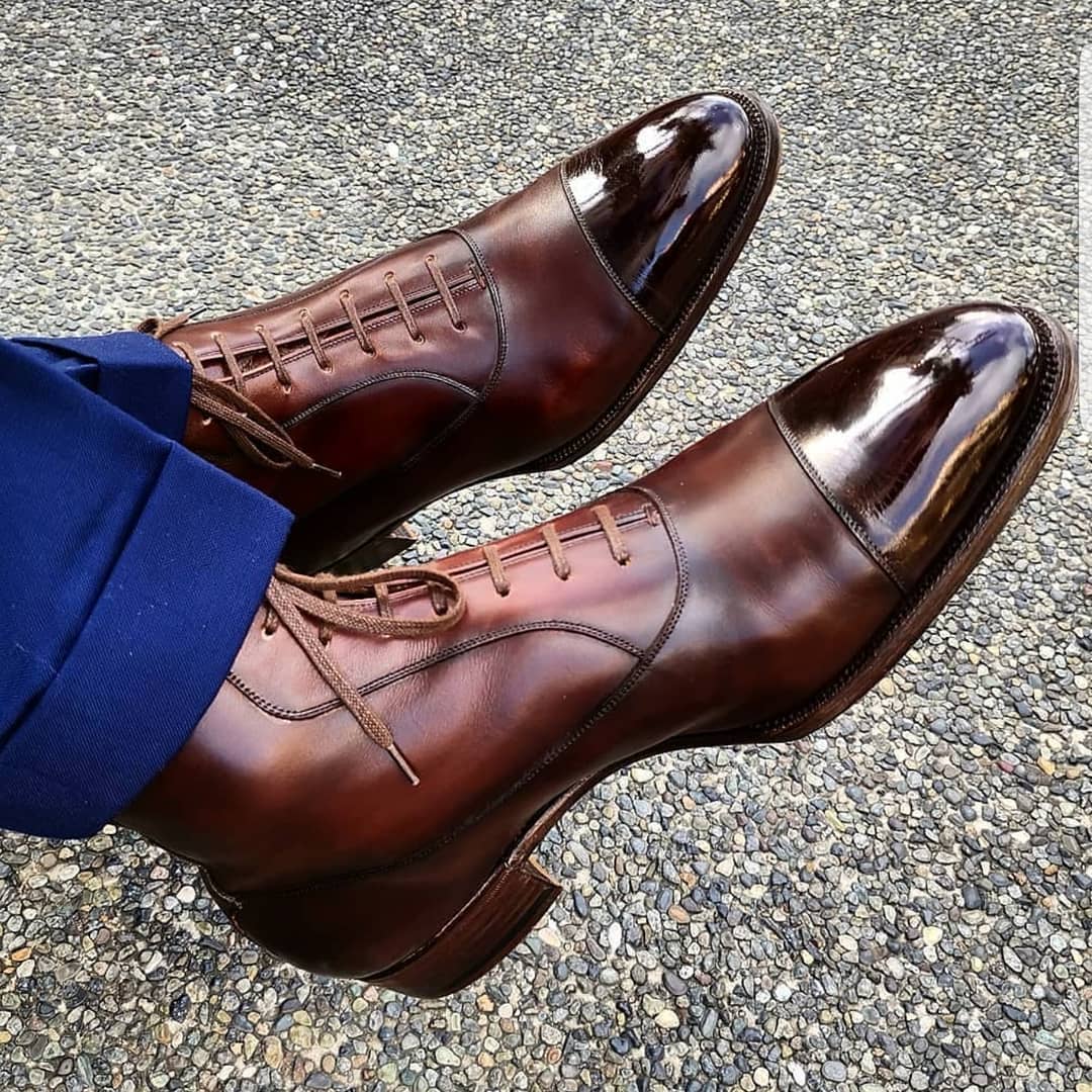 Handmade classic brown men's classic leather boots