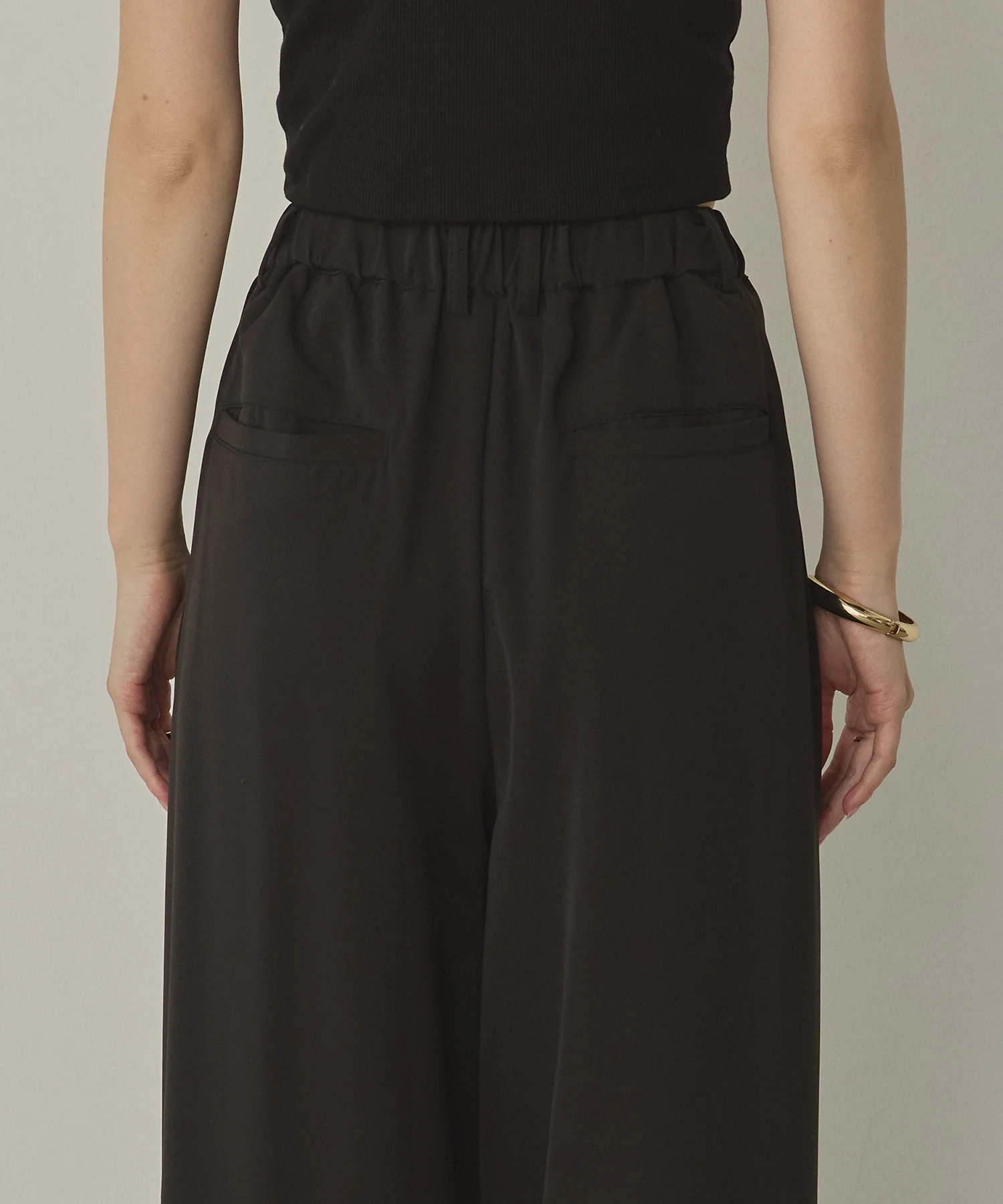 ポリツイル シアーワイドストレートパンツ