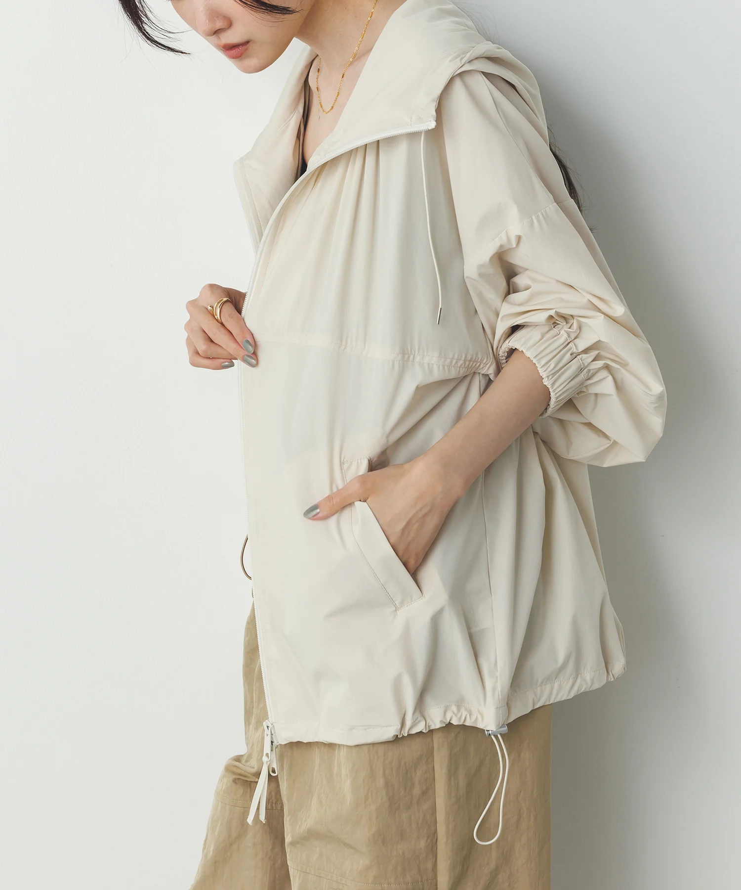【接触冷感】フード付 ギャザーブルゾン