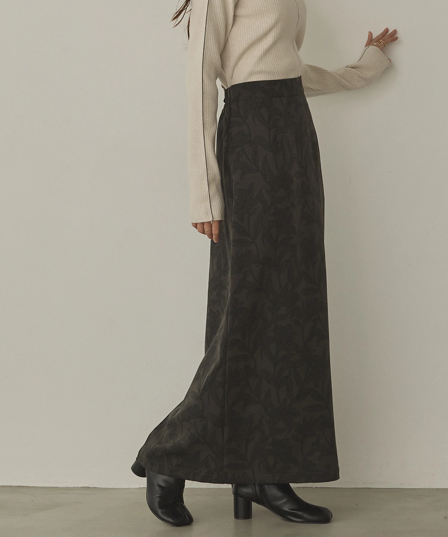 花柄プリント ナロースカート