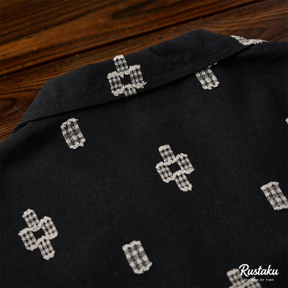 アメカジネイティブ柄刺繍ジャカード半袖シャツ