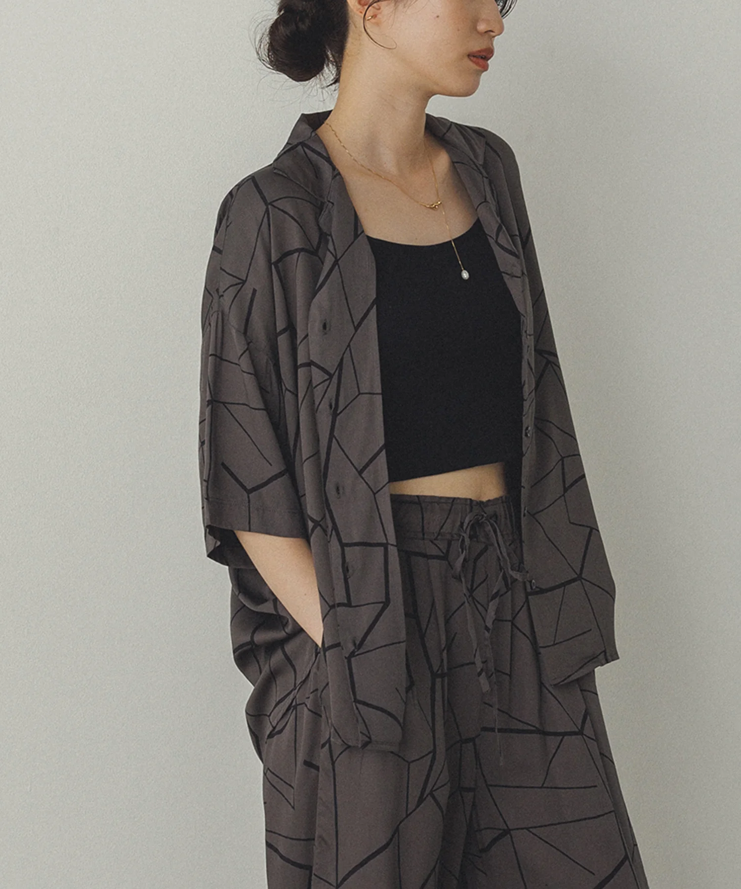 ビスコースサテン プリント開襟シャツ