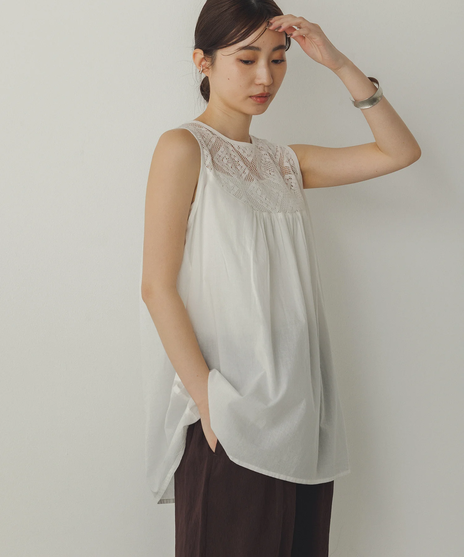 レース切替 ノースリーブブラウス