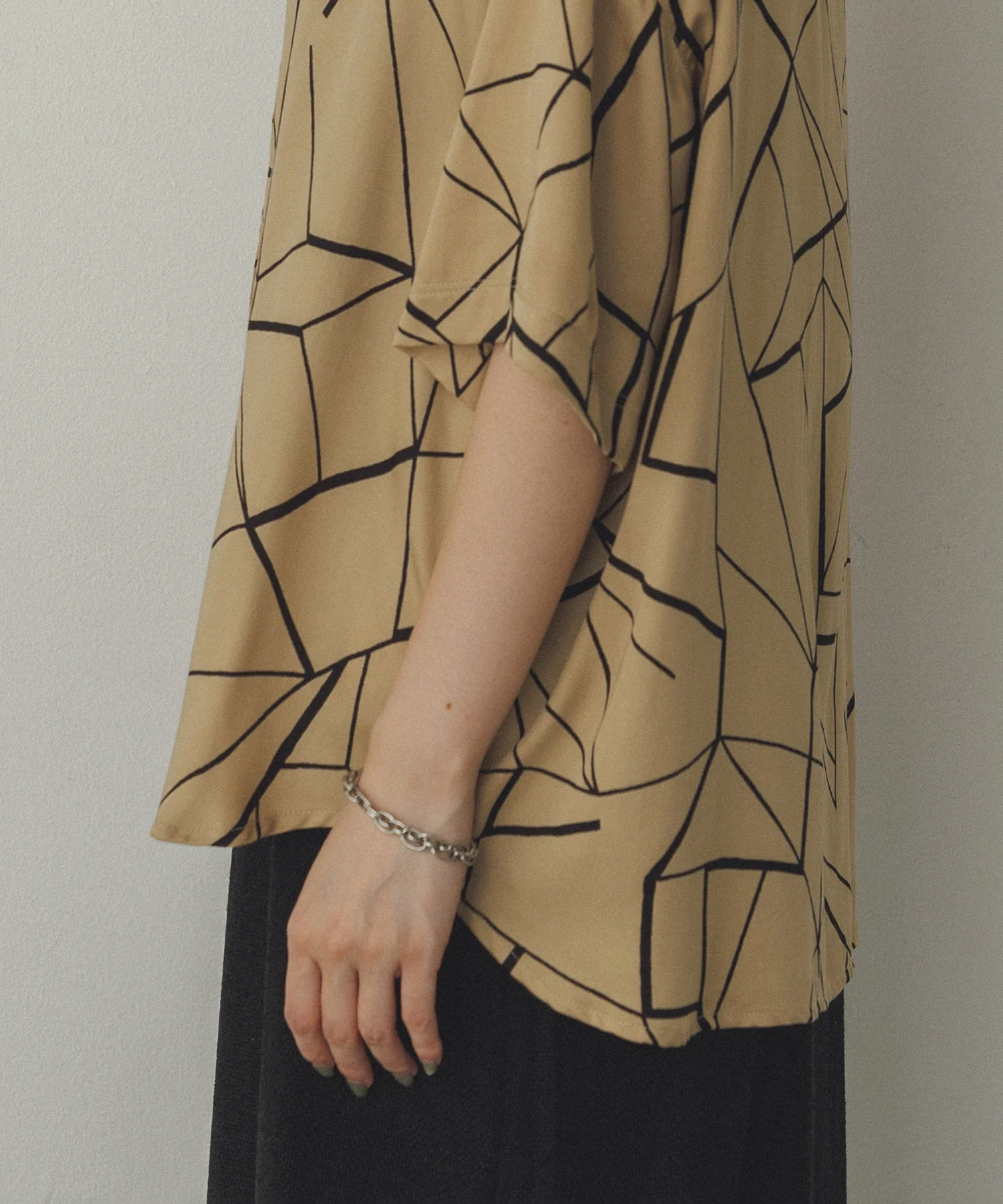 ビスコースサテン プリント開襟シャツ