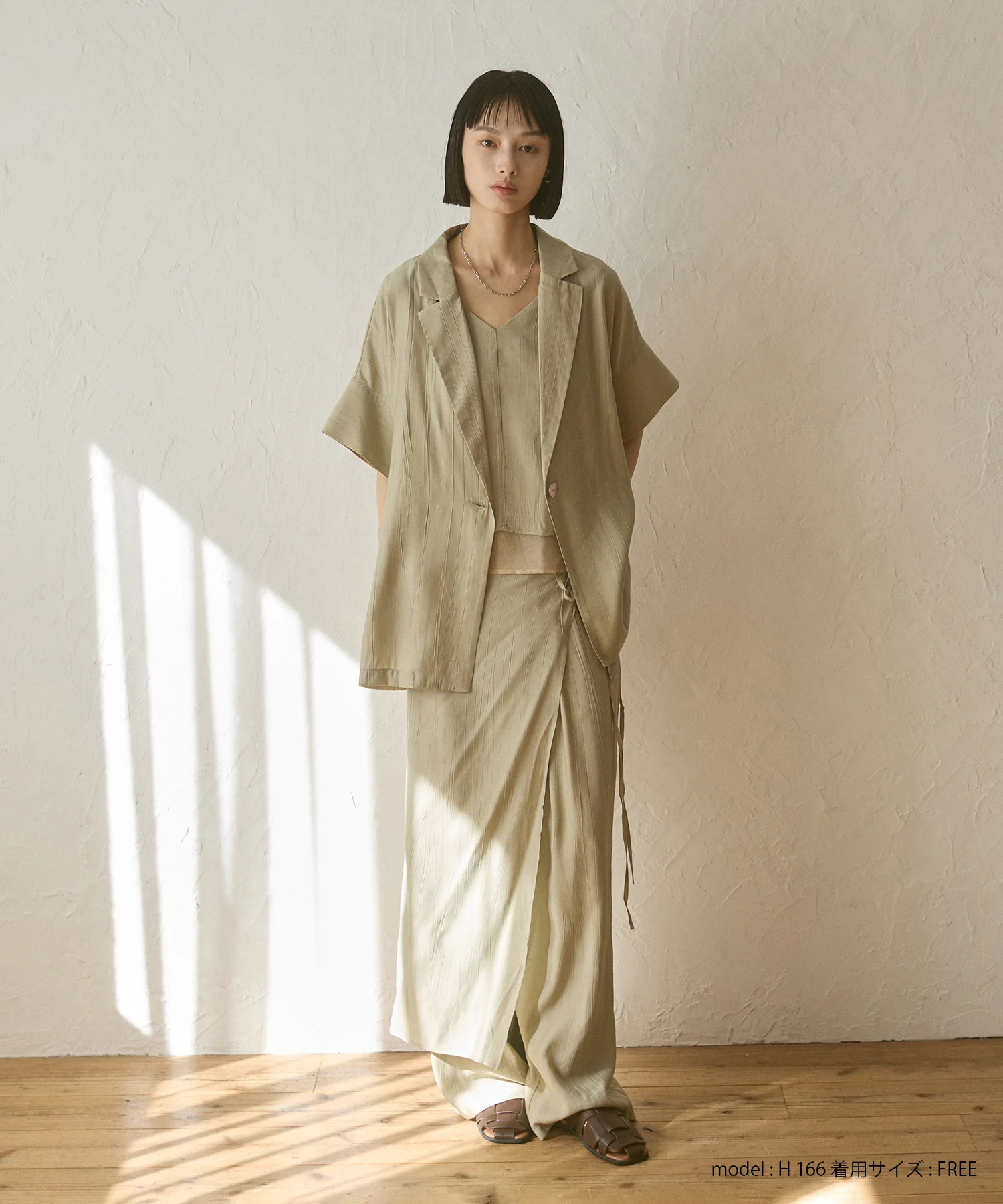 ワッシャーサテン ゆるタンクトップ