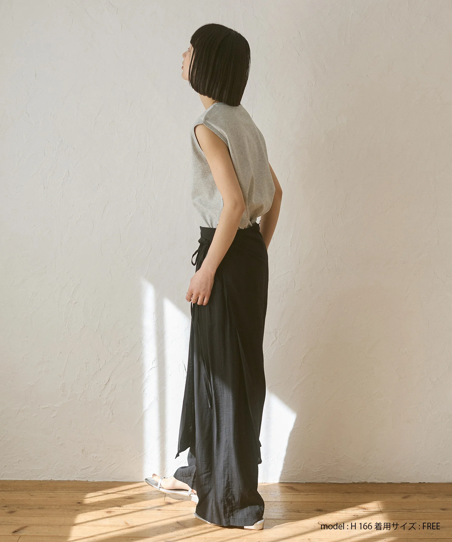 【新色追加】ベーシックノースリーブトップス