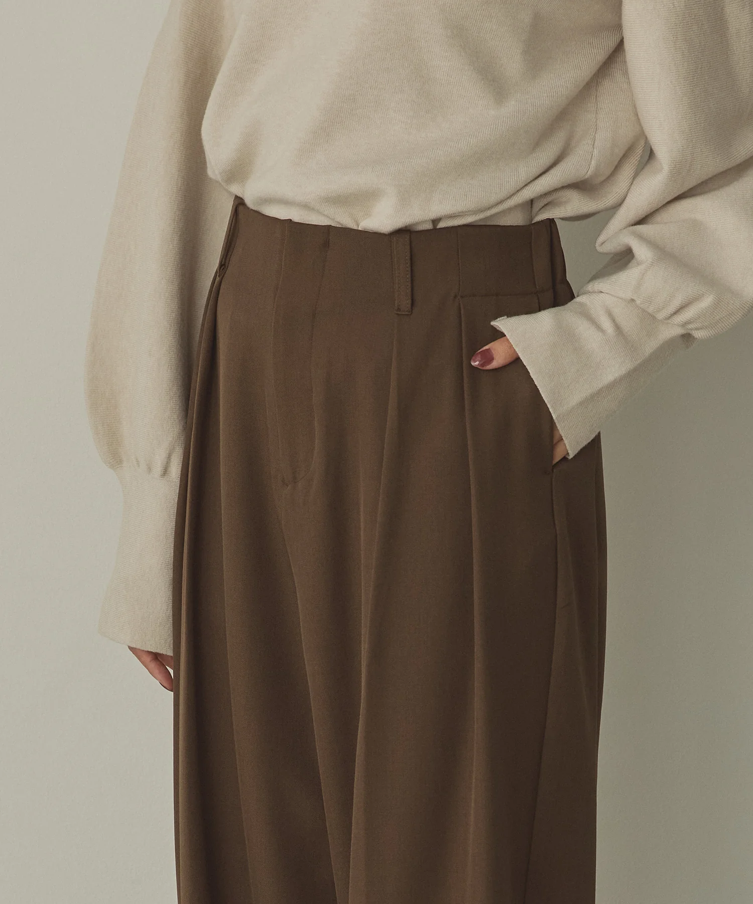 ポリツイル タックパンツ