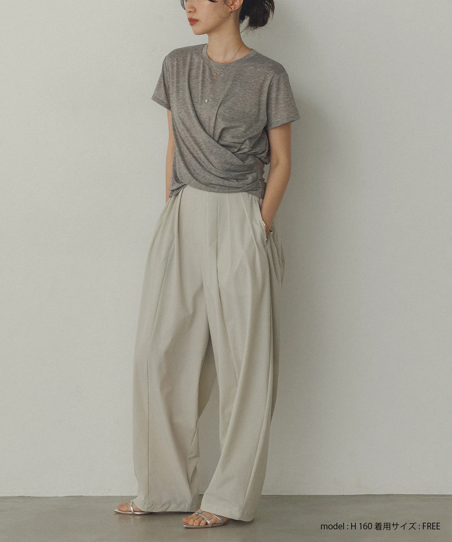 ドレープ デザイントップス