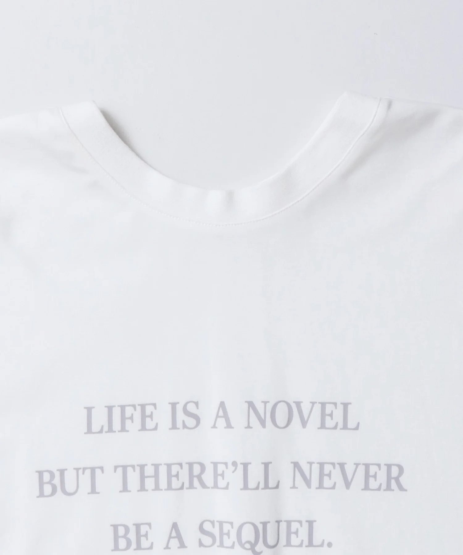 紫外線変化 ロゴTシャツ