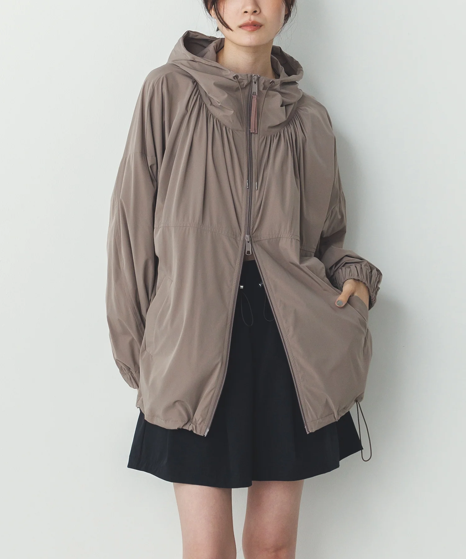 【接触冷感】フード付 ギャザーブルゾン