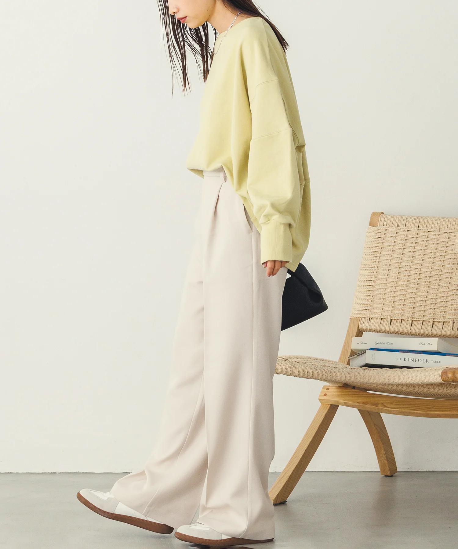 センタープレスストレートパンツ