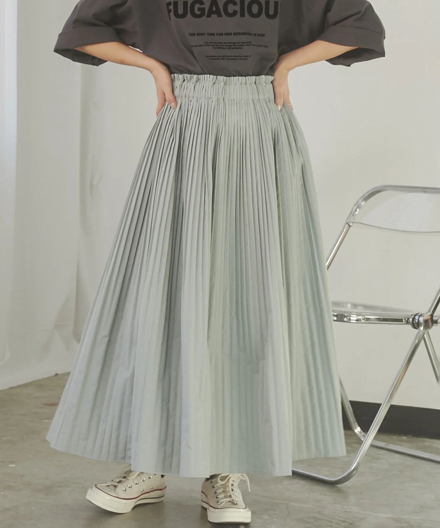プリーツスカート