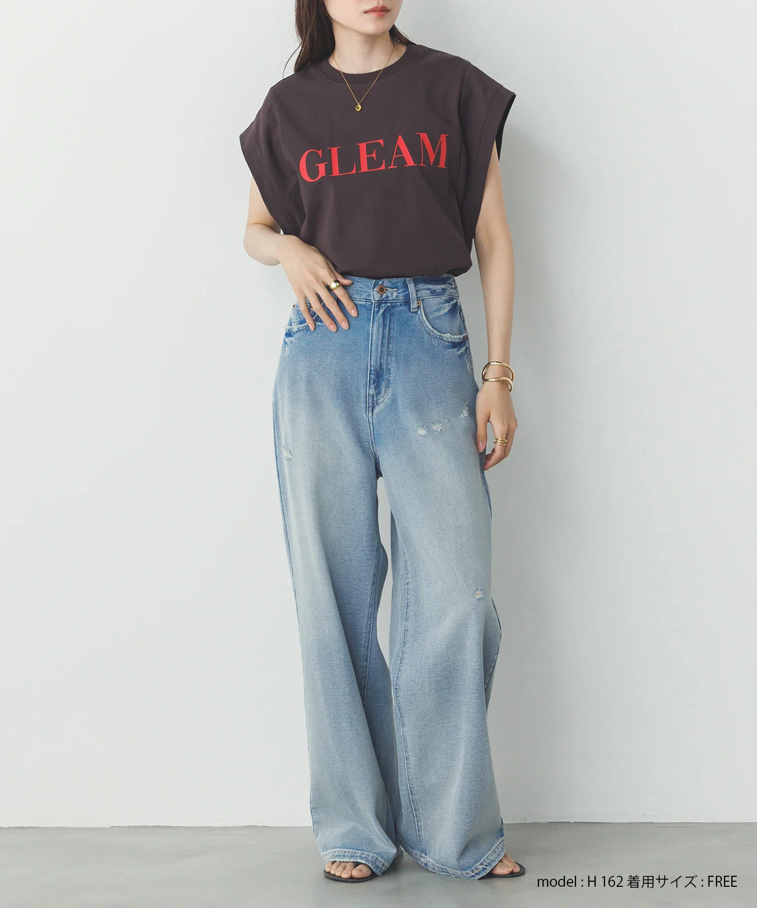 ノースリーブ プリントTシャツ