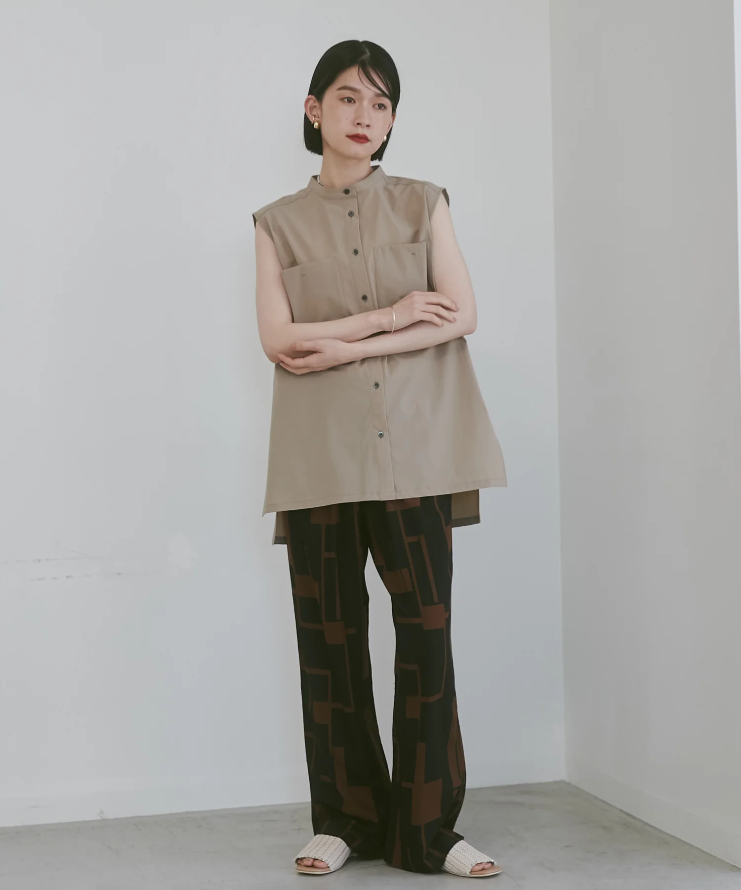 接触冷感ノースリーブブラウス