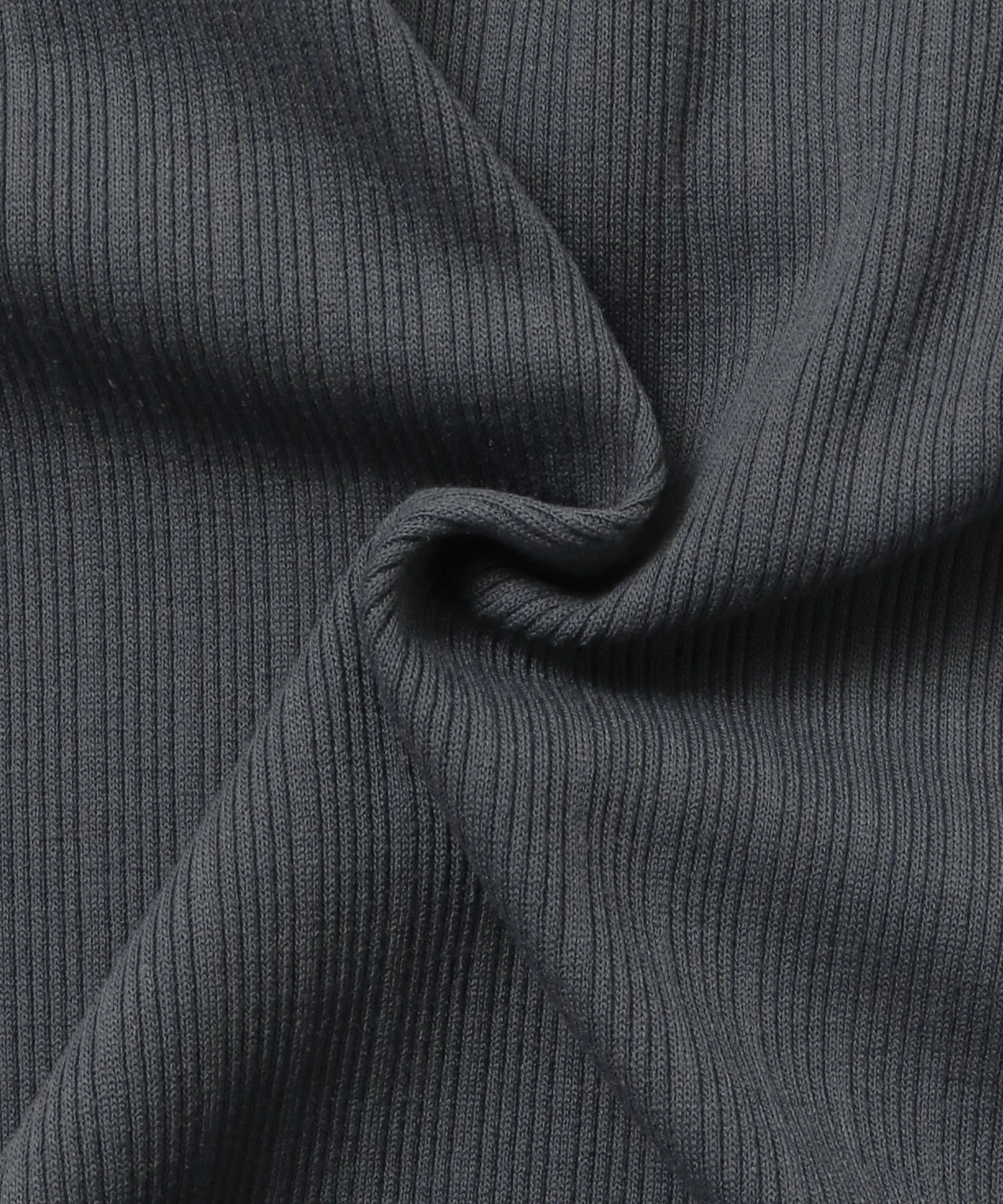 ロゴ刺繍 リブタンクトップ