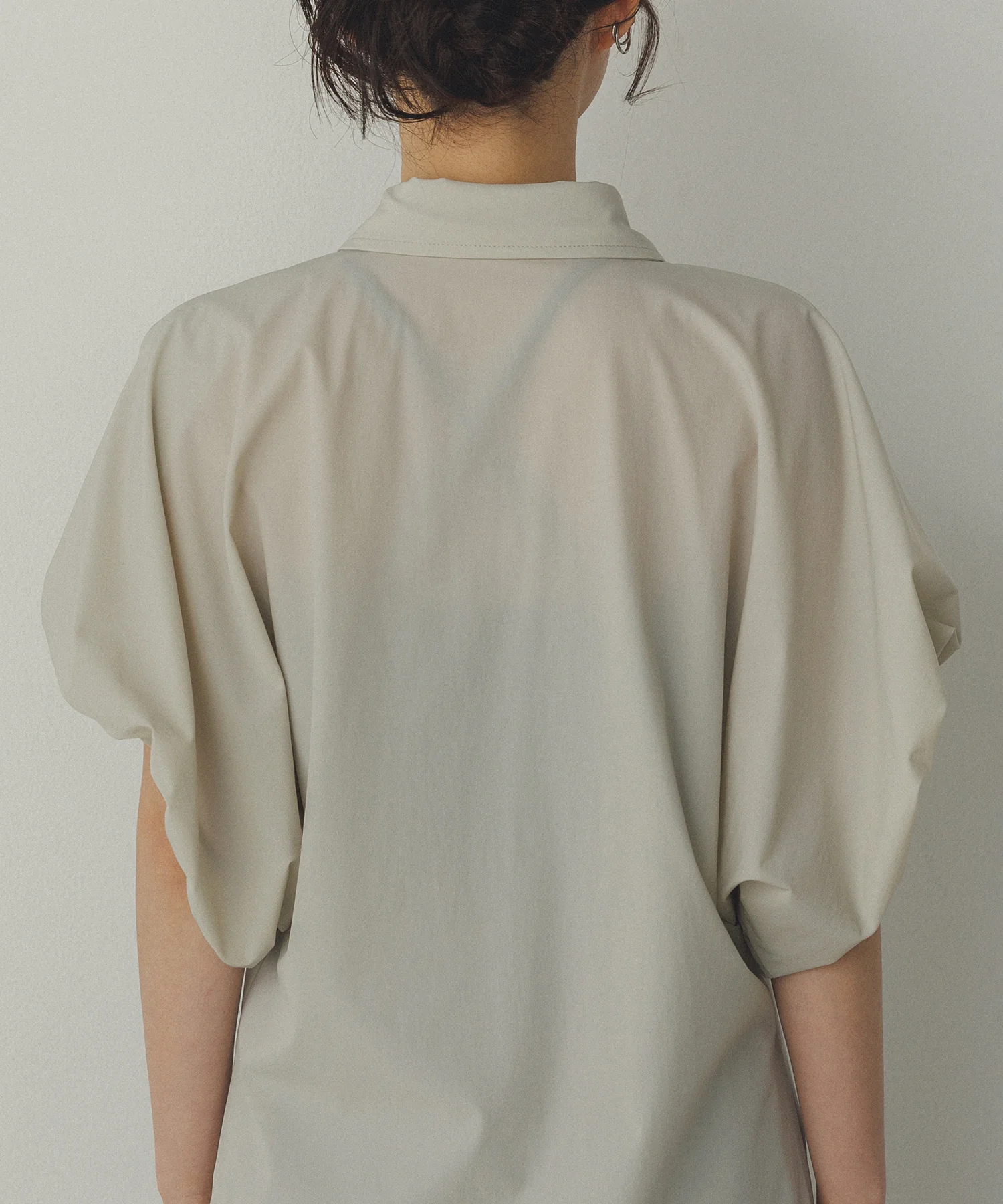 【接触冷感】 パフスリーブシャツ