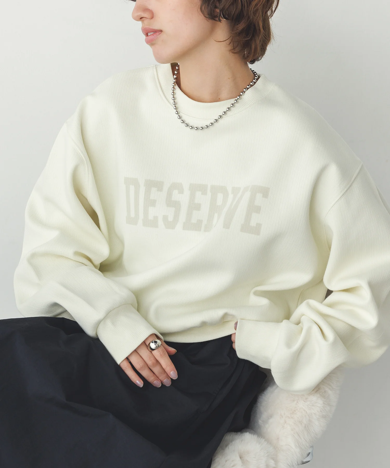 スリーブタック ロゴプリントスウェット