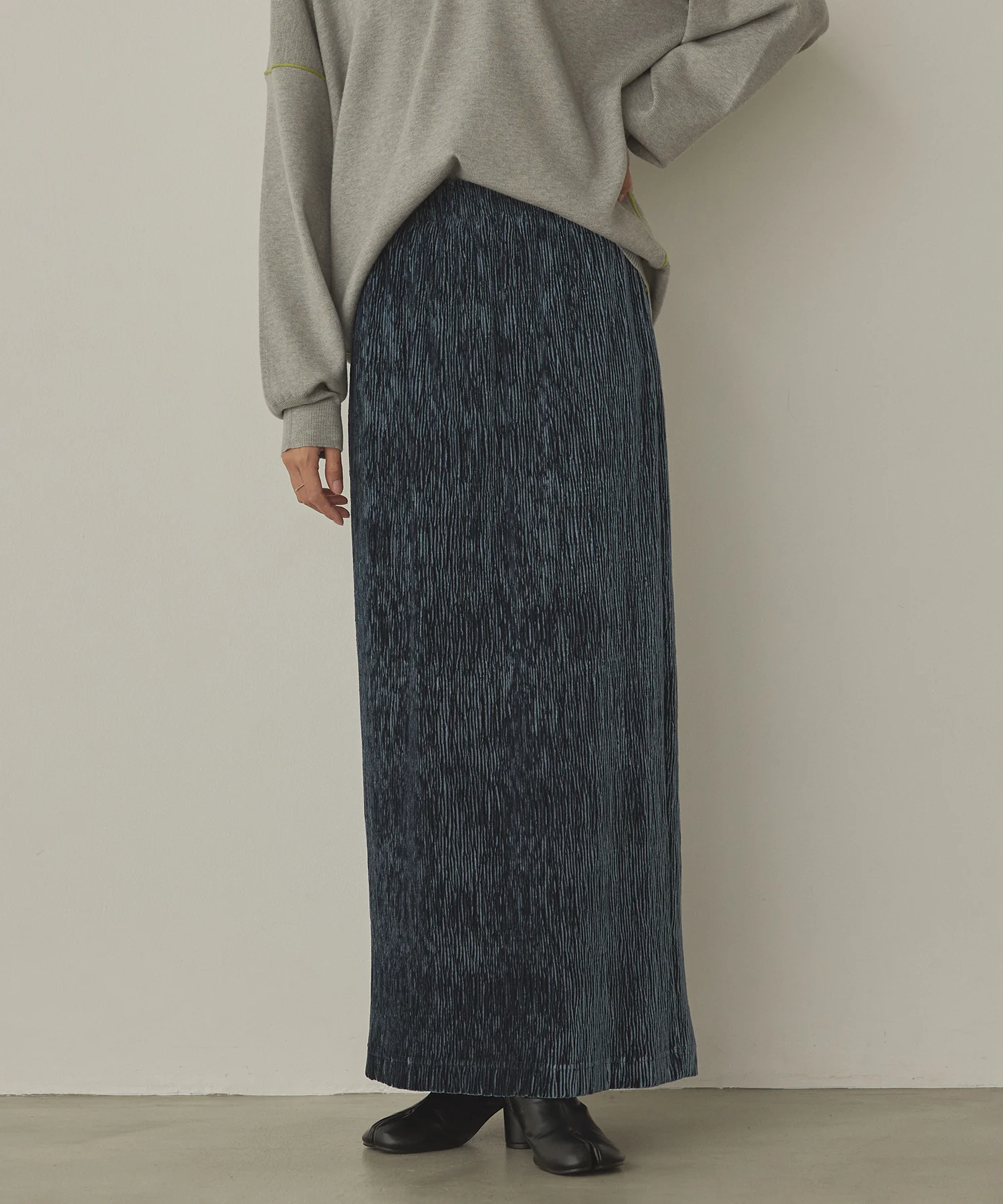 ベロアプリーツタイトスカート