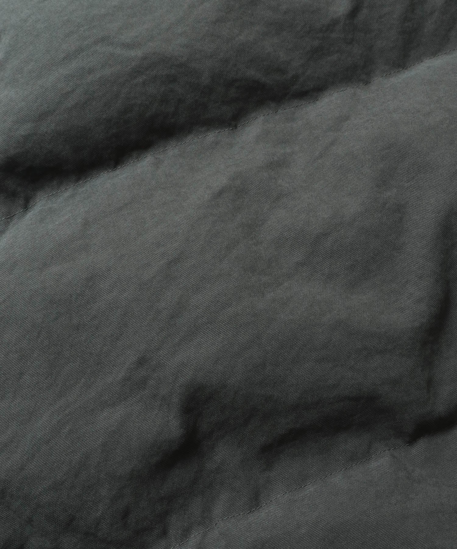 中綿スタンドネックベスト