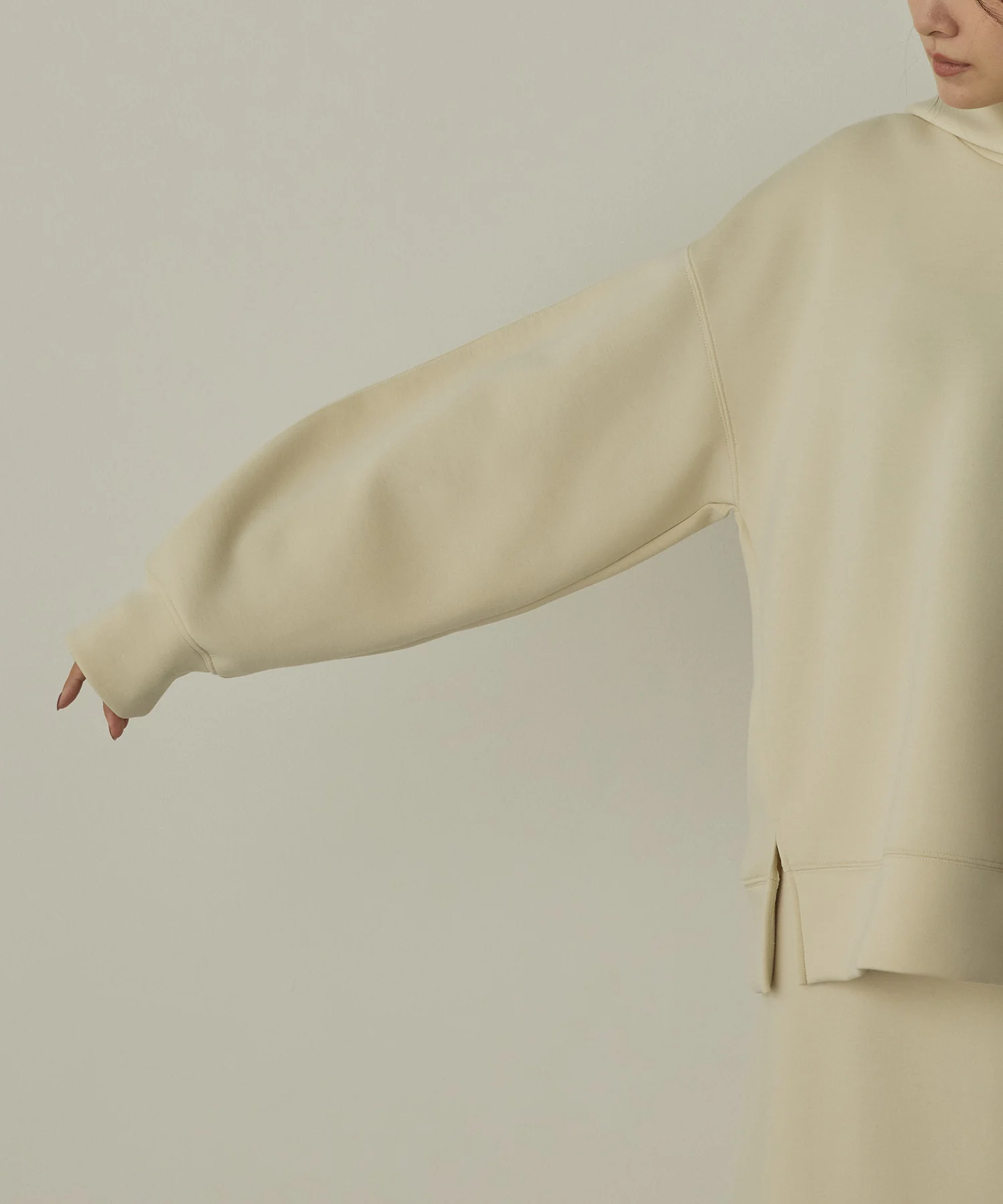 コクーンスリーブ ダンボールパーカー