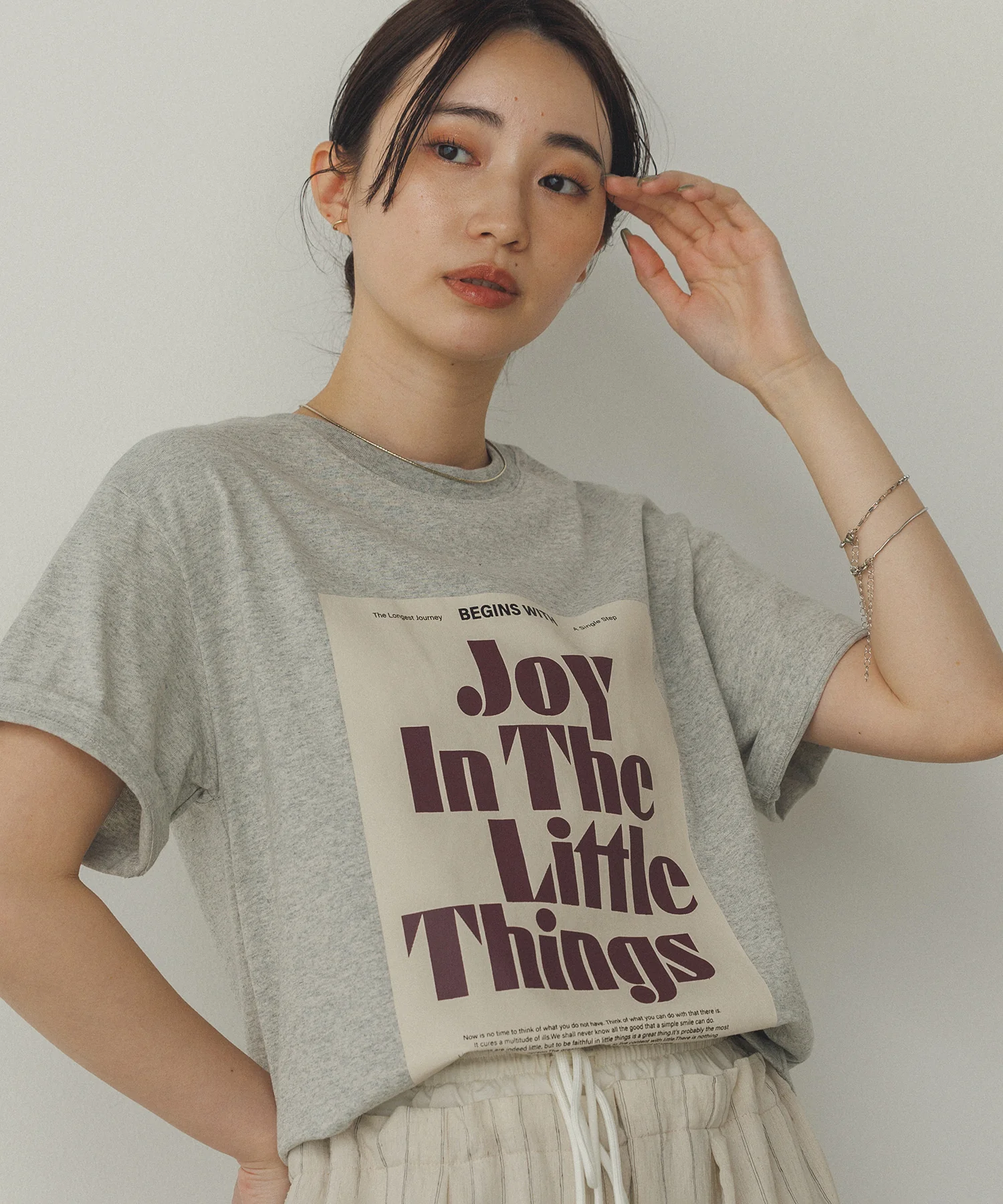 半袖 ロゴプリントTシャツ