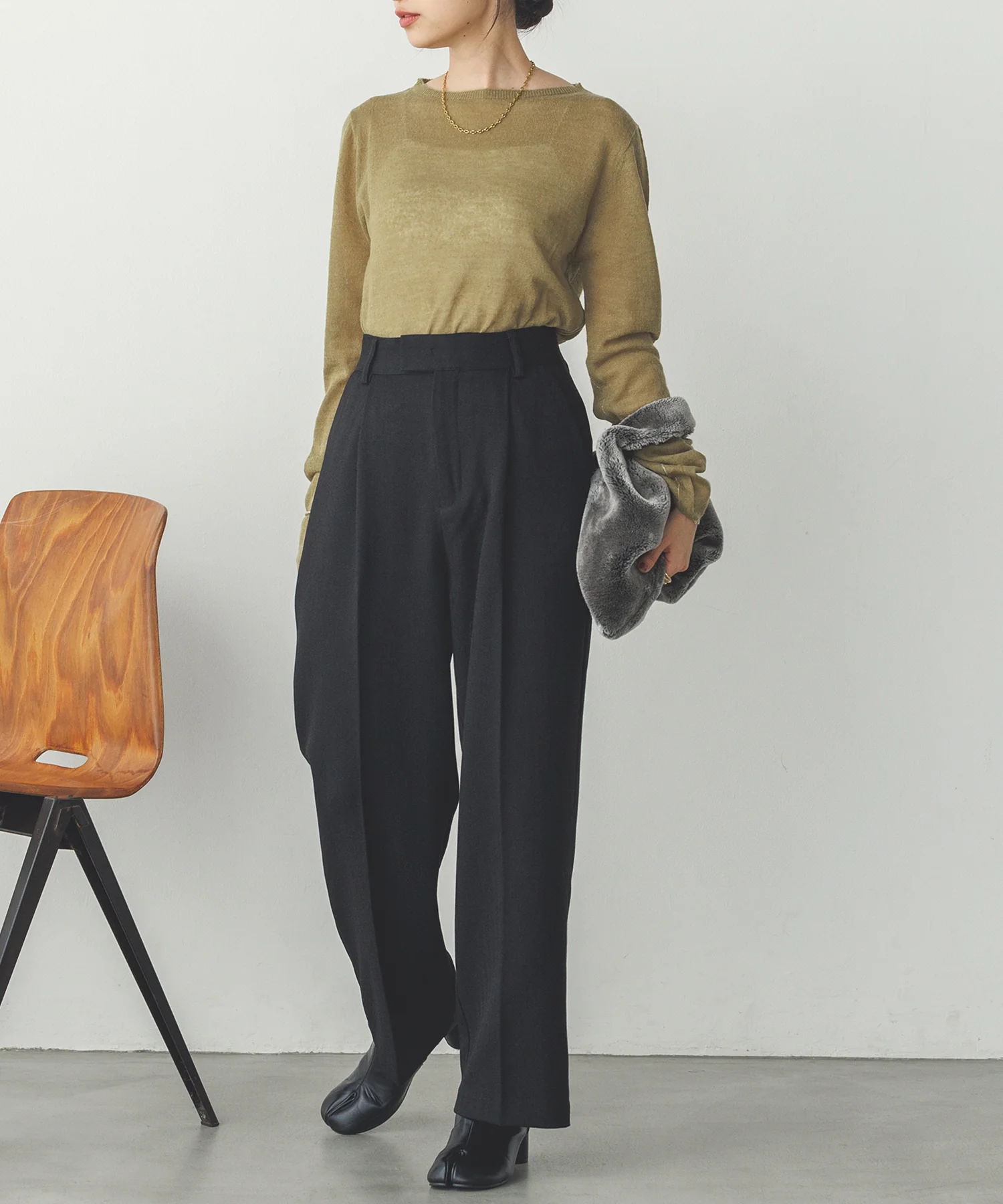 【WEB限定/別注】ラメライン入り ウールミックスシアーニット