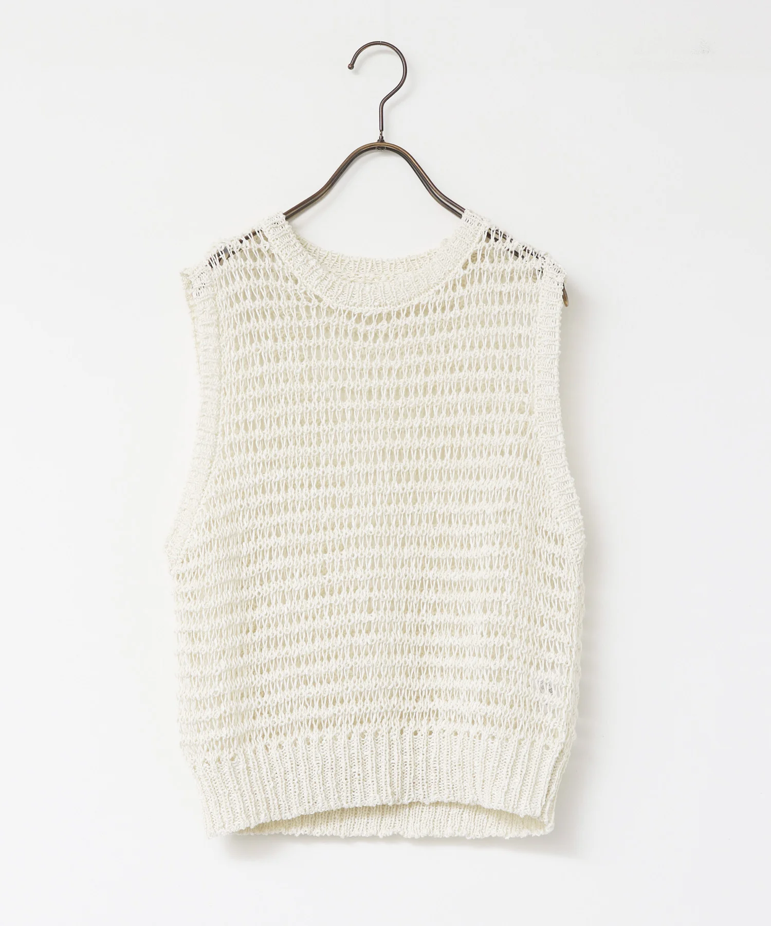 透かし編み ゆるニットタンクトップ