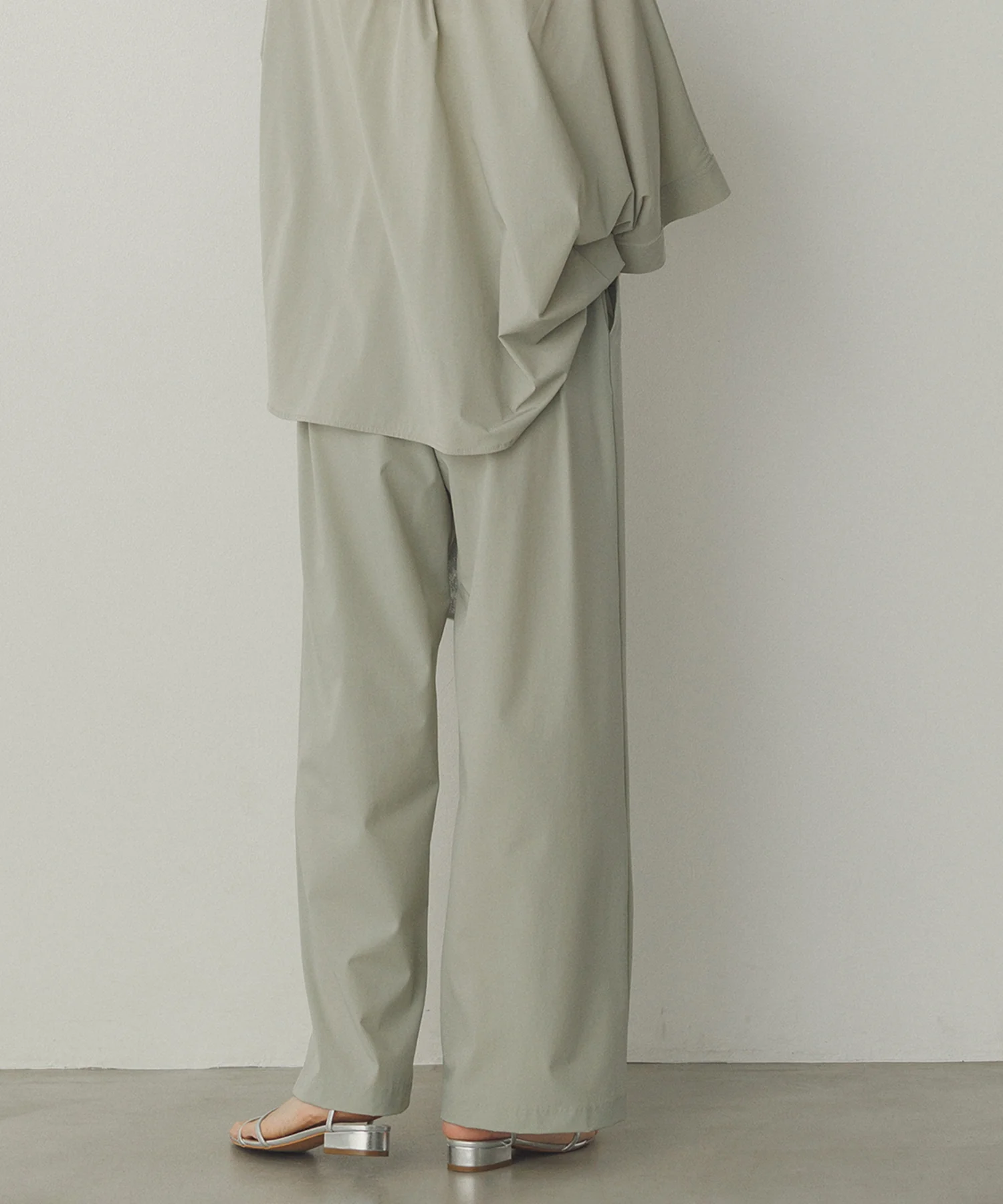 【接触冷感】ワイドストレートパンツ