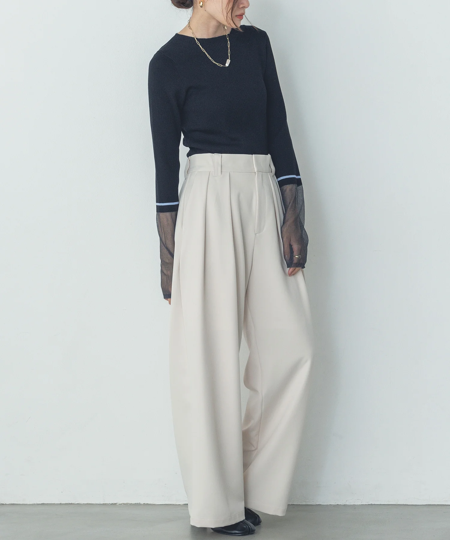 ストレッチワイドパンツ